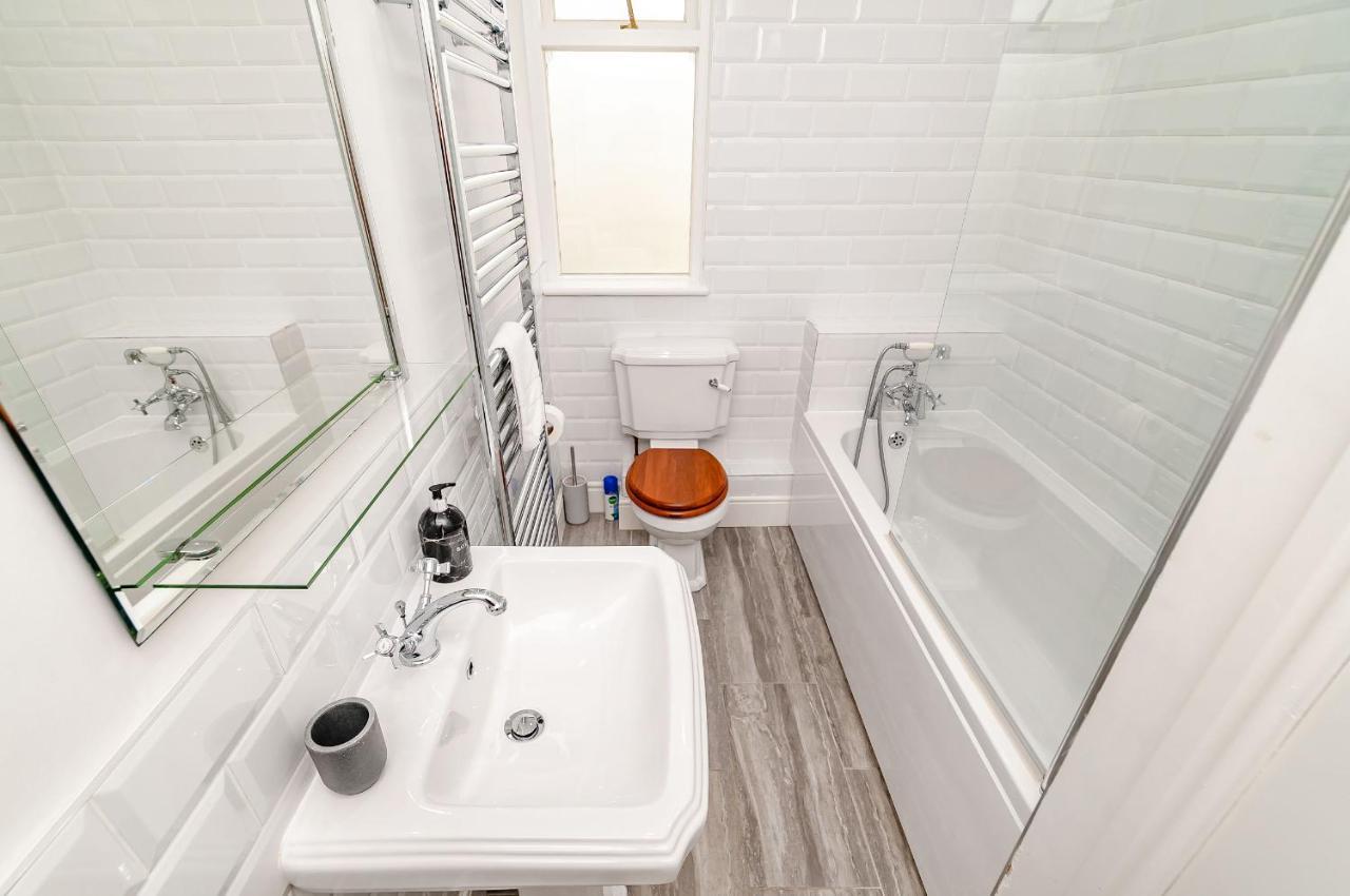 8 Kents Bank House Apartment Grange-over-Sands Екстериор снимка